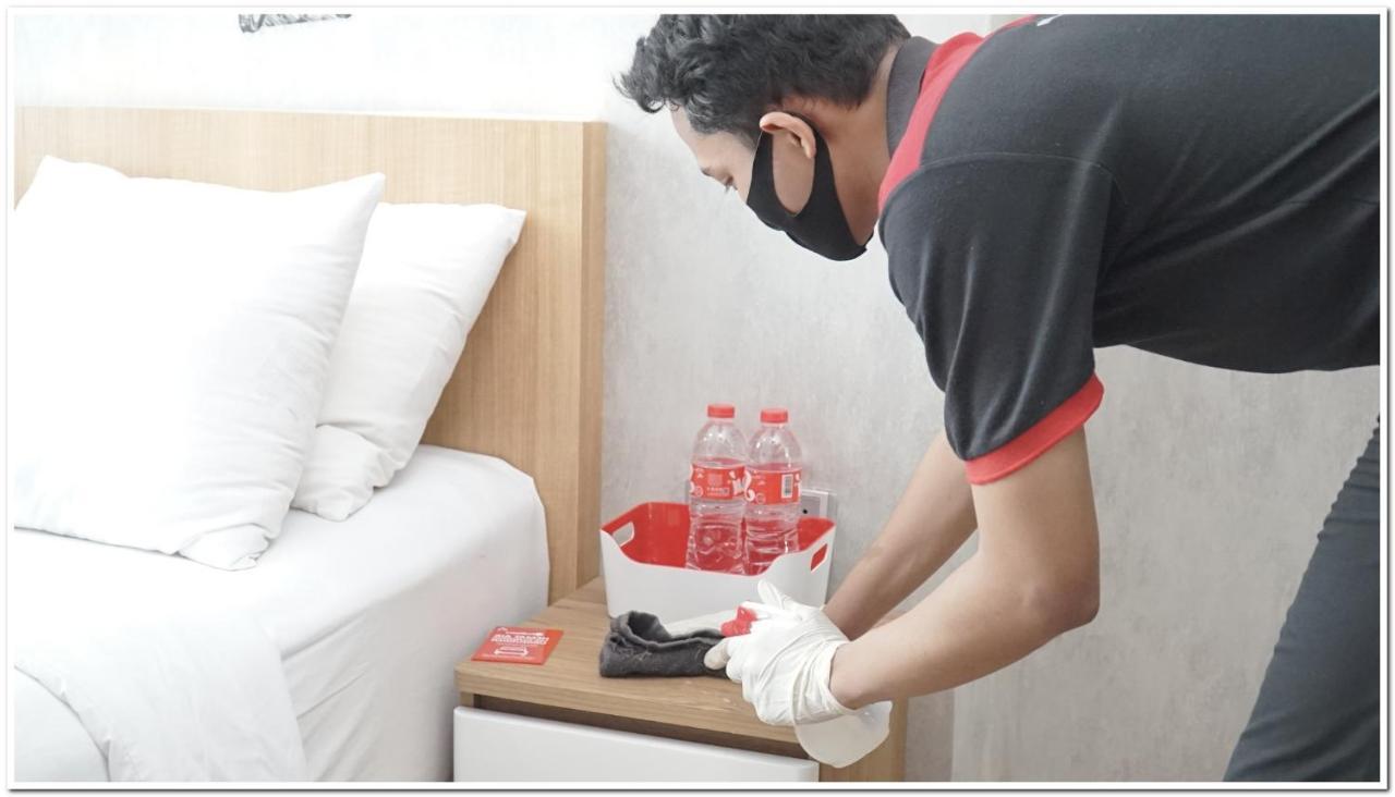 Reddoorz Plus Near Chadstone Mall Bekasi Dış mekan fotoğraf